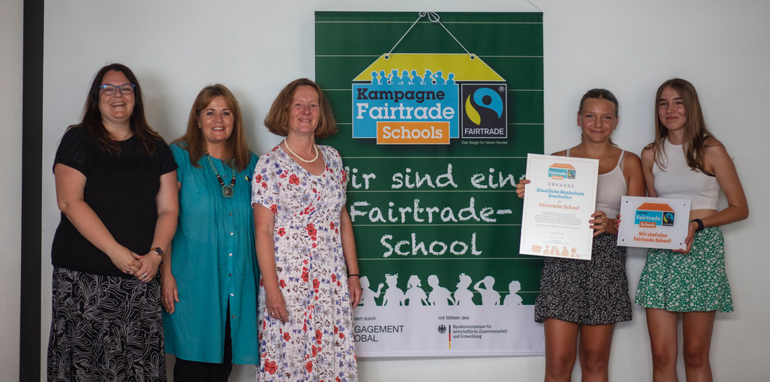 Die Staatliche Realschule Sonthofen darf sich Fairtrade-School nennen
